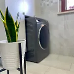Greenchill House - West * Rome